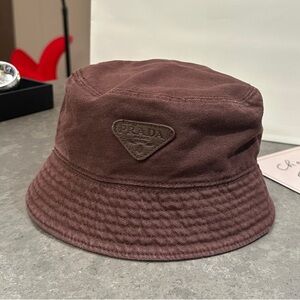 🌸🎩Prada Burgundy Denim Bucket Hat Triangle Logo Unisex